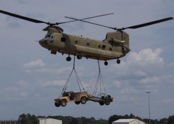 شینوک هلکوفتر چورلکه