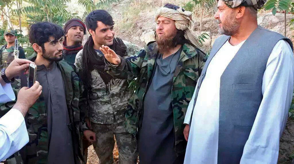 د داعش یو تسلیم شوی جنګیالی - Associated Press