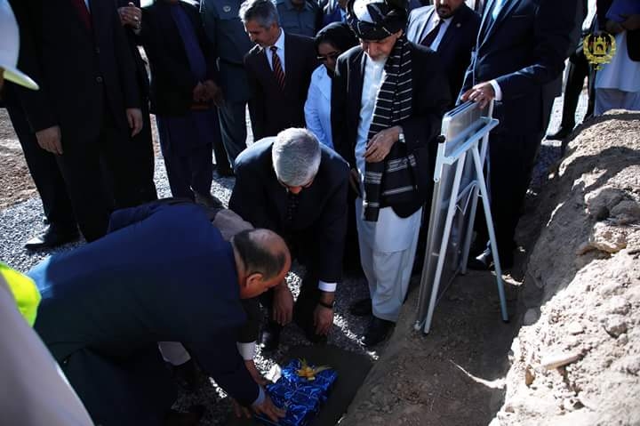 اشرف غني د پلچرخي زندان د ۵۰ بستریز روغتون ډبره کیښوده