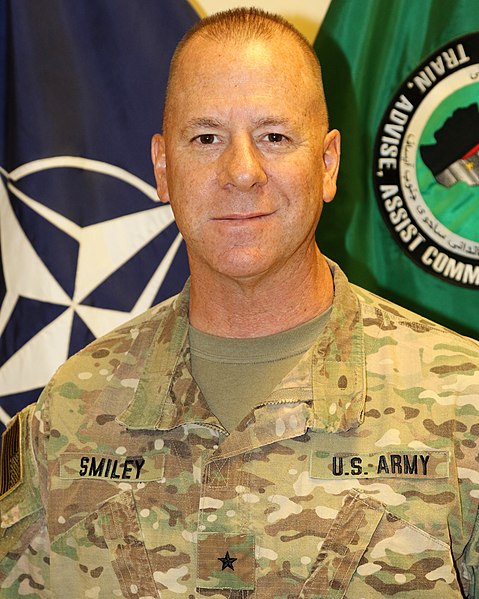 د افغانستان په سوېل کې د 'روزنې، سلاکارۍ او کومک قومندانۍ' مشر امریکایی جنرال، جیفري سمیلي،