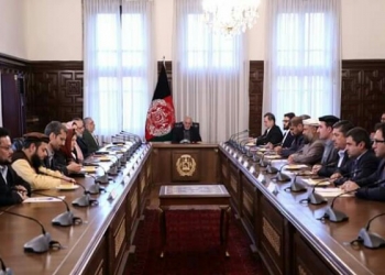 له اشرف غني سره د سولې مشورتي بورډ لیدنه