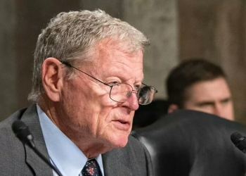 امریکایي سناتور جیمز انهافې